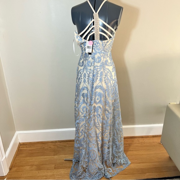 NWT Speechless Blue & Tan Halter Prom Dress Size 0 - Picture 7 of 13
